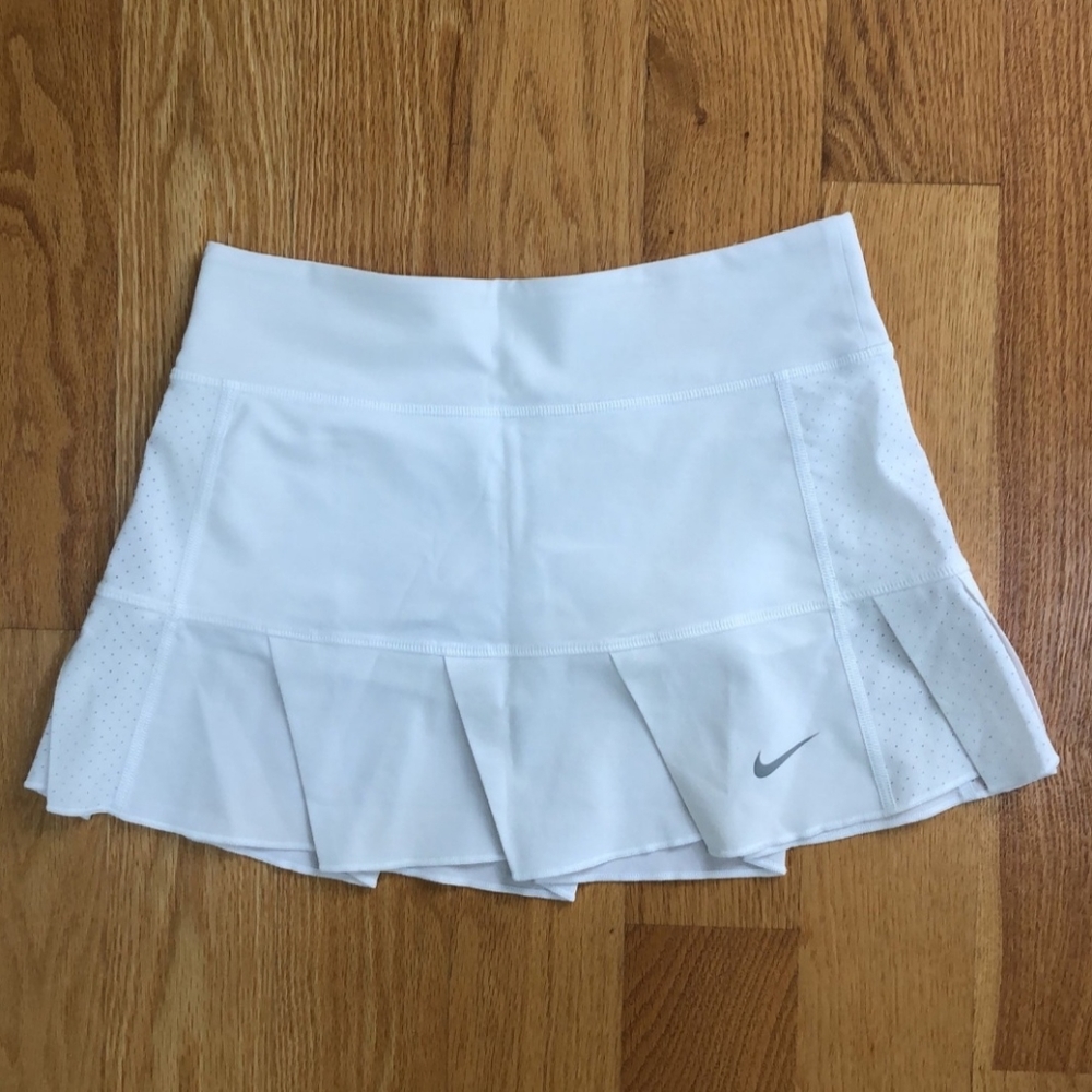 Nike skirt size S